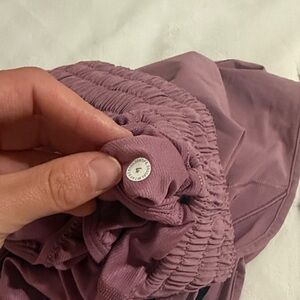 Lulu lemon hotty hot run short 4” lined